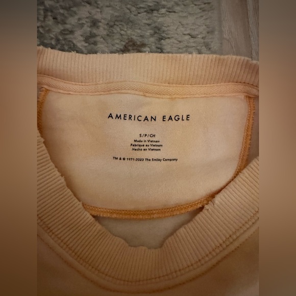 American Eagle Light Orange/Dark Orange Tie Dye Pullover w/White Smiley Face - Picture 3 of 3